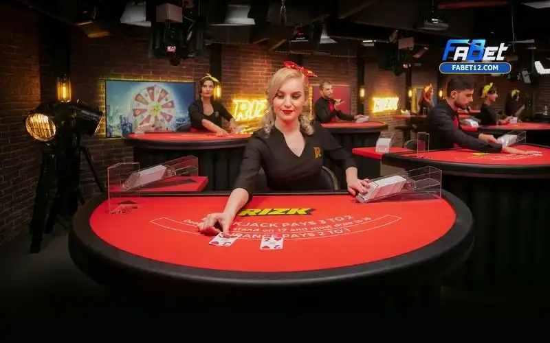 Live Casino Fabet: Trải Nghiệm Sòng Bài Trực Tuyến Đỉnh Cao Cho Người Chơi Việt